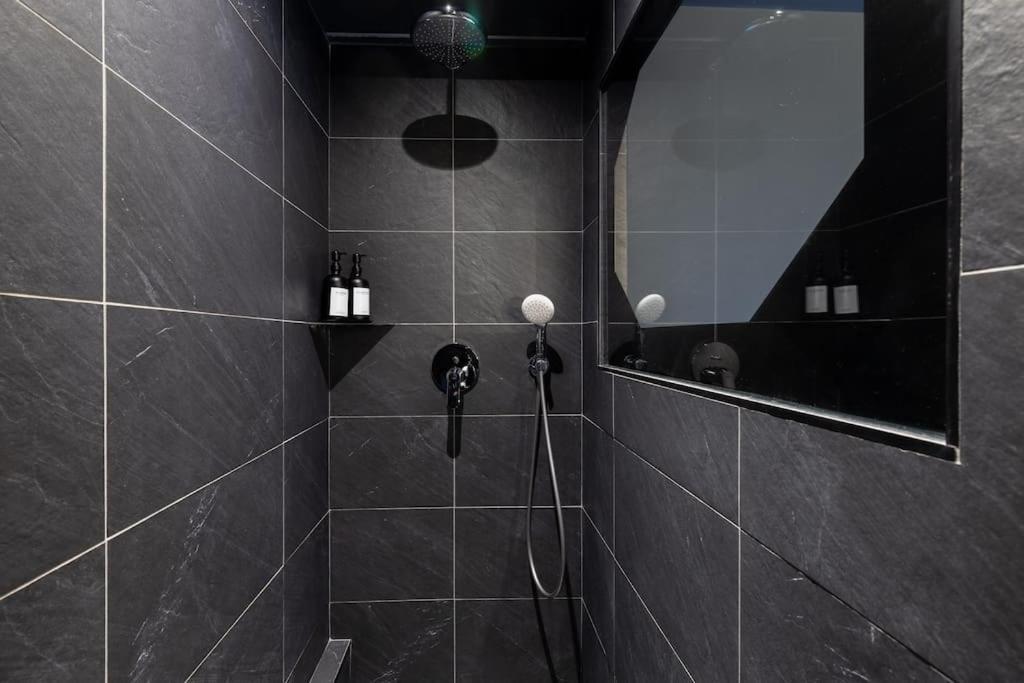 Ferienwohnung Galaxy La Tete Dans Les Etoiles Riom Exterior foto